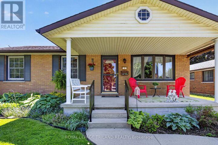 Property Photo:  7 Thompson Avenue  ON N5R 1G1 