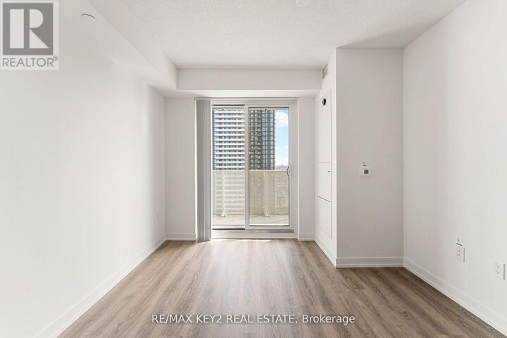 Property Photo: 195 Commerce Street 2602 ON L4K 0P9