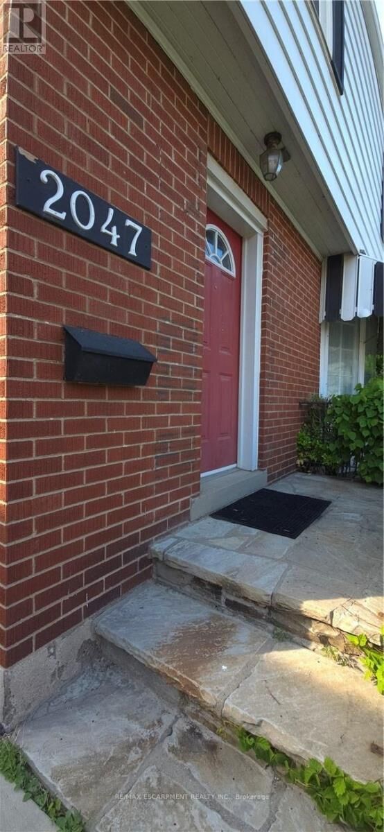 Property Photo: 2047 James Street ON L7R 1H4