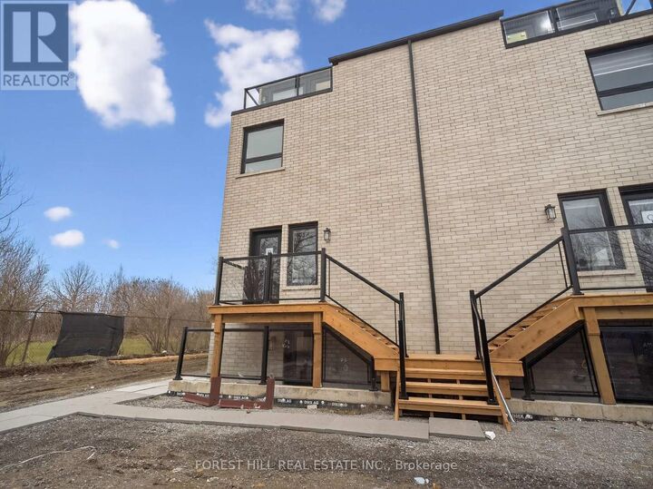 Property Photo: 164 Betty Ann Drive C ON M2N 1X6