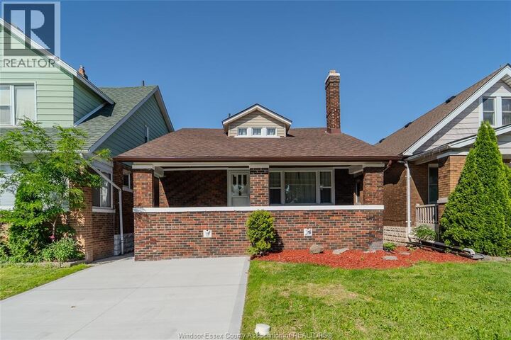 Property Photo:  1422 Elsmere Avenue  ON N8X 4G9 