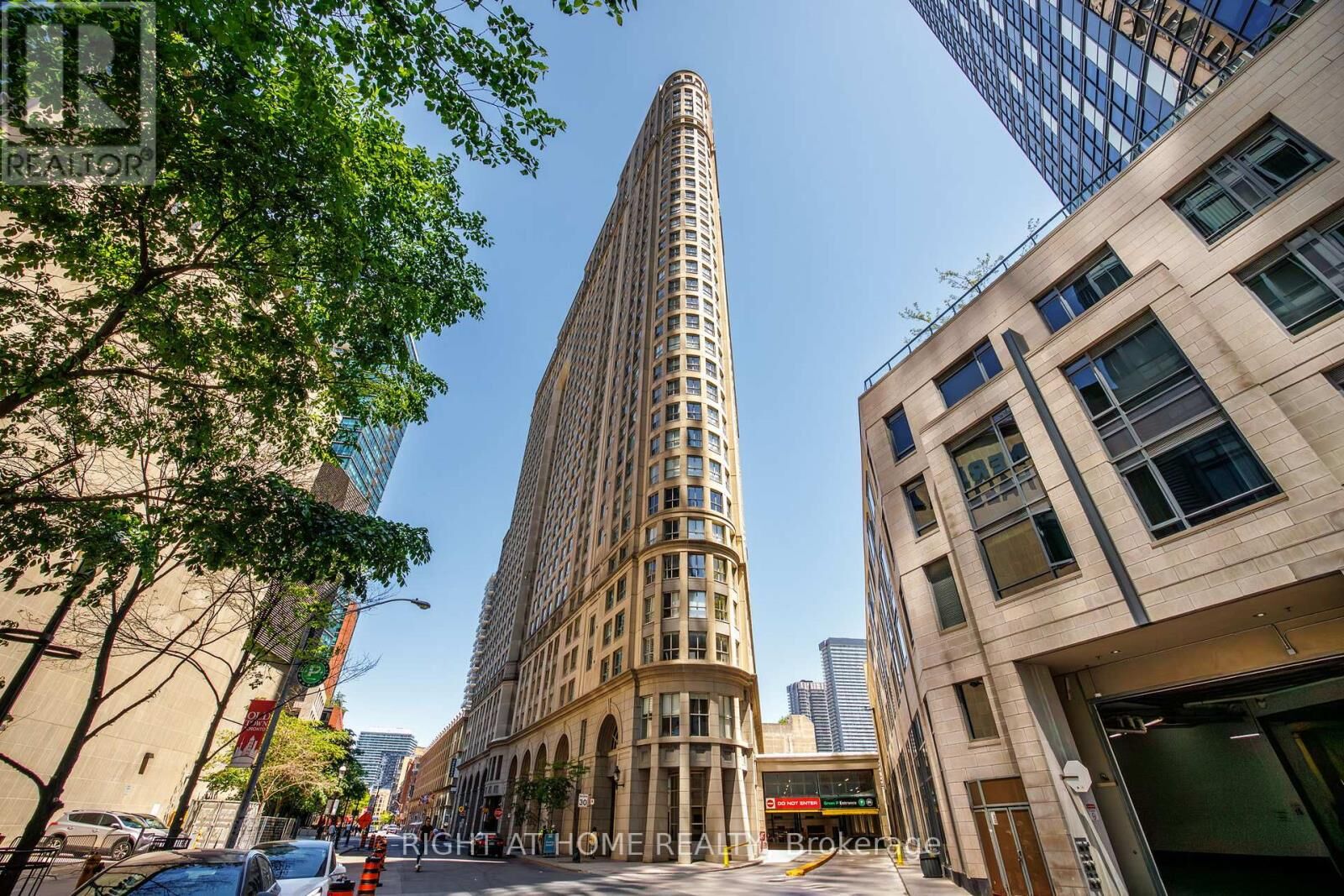 Property Photo:  25 The Esplanade 303  ON M5E 1W5 