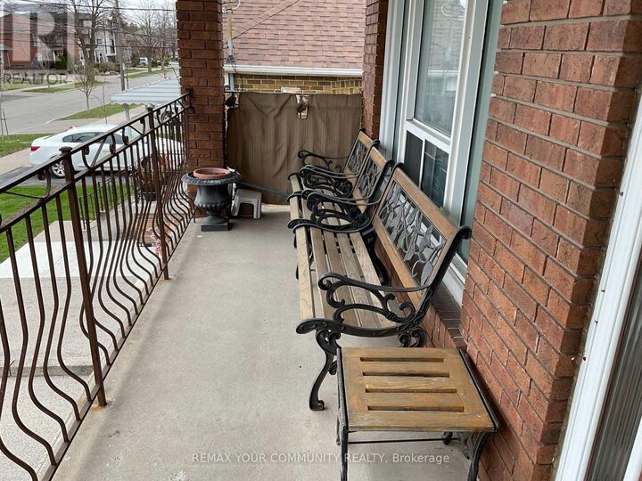 Property Photo: 391 Glen Park Avenue Upper ON M6B 2E6