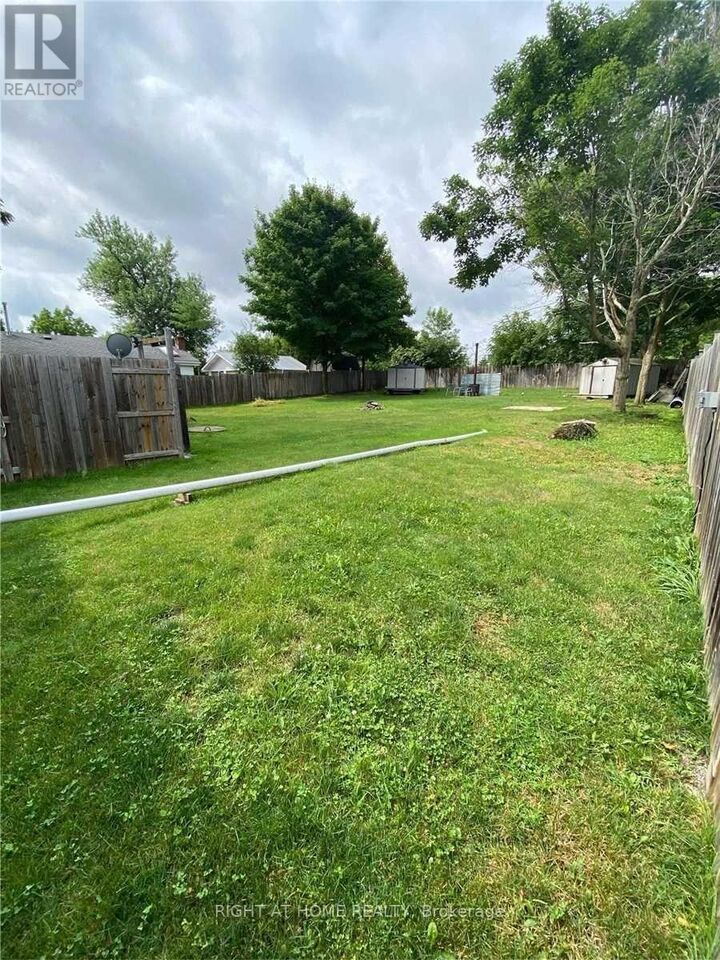 Property Photo: 7870 Yonge Street ON L9S 1L4