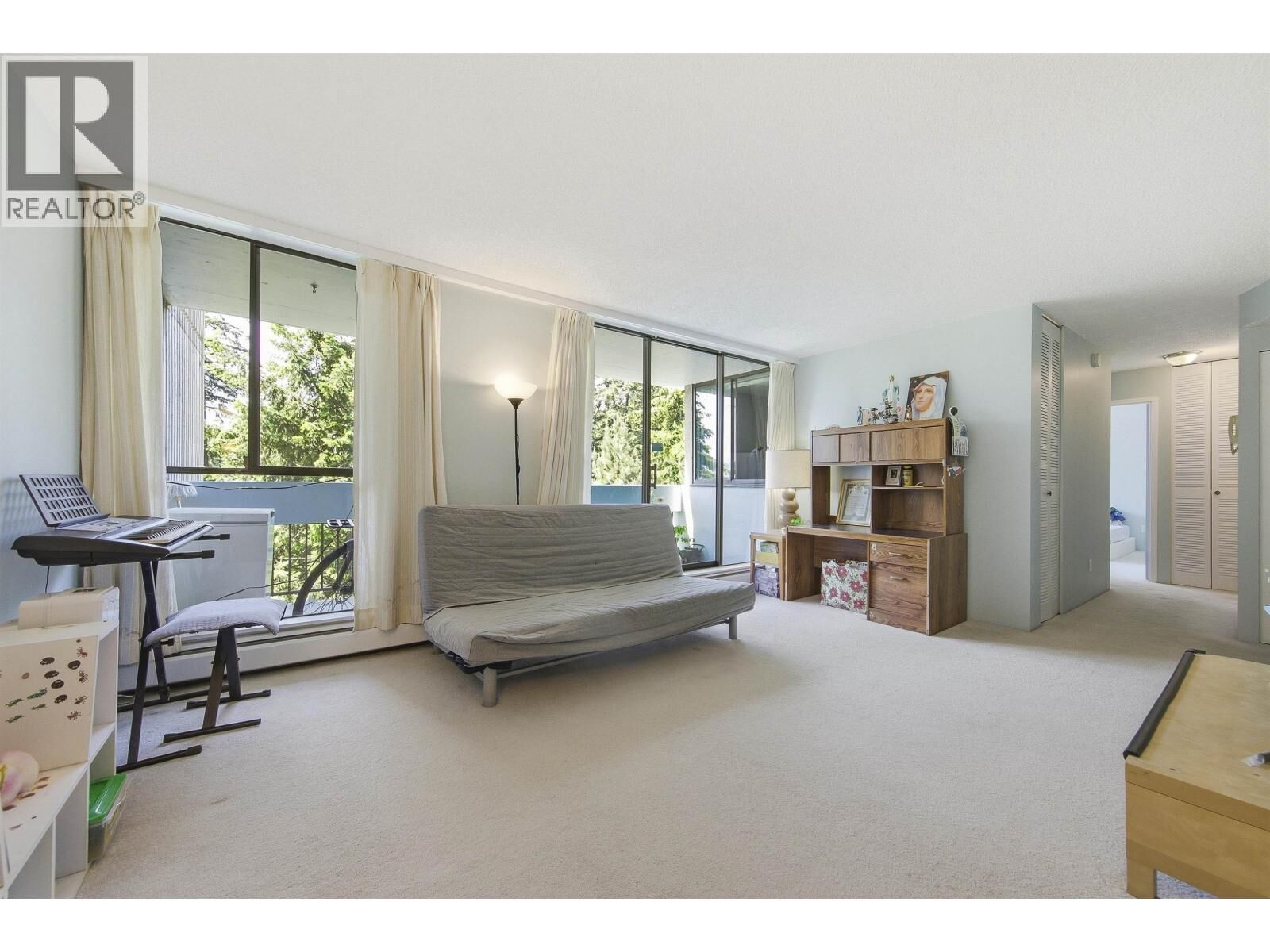 Property Photo:  6689 Willingdon Avenue 801  BC V5H 3Y8 