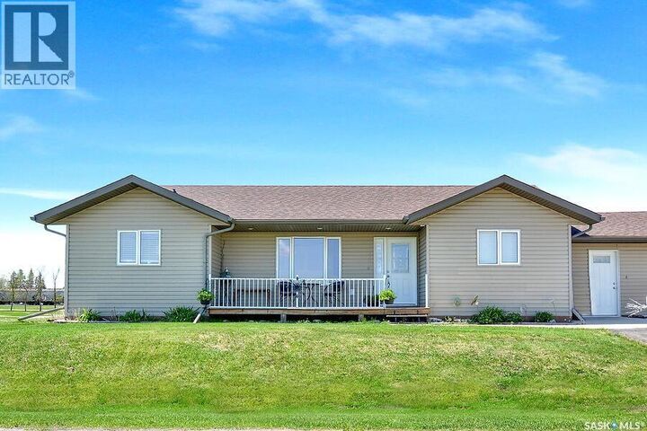 Property Photo: 101 Waldbillig Court SK S0K 1B0