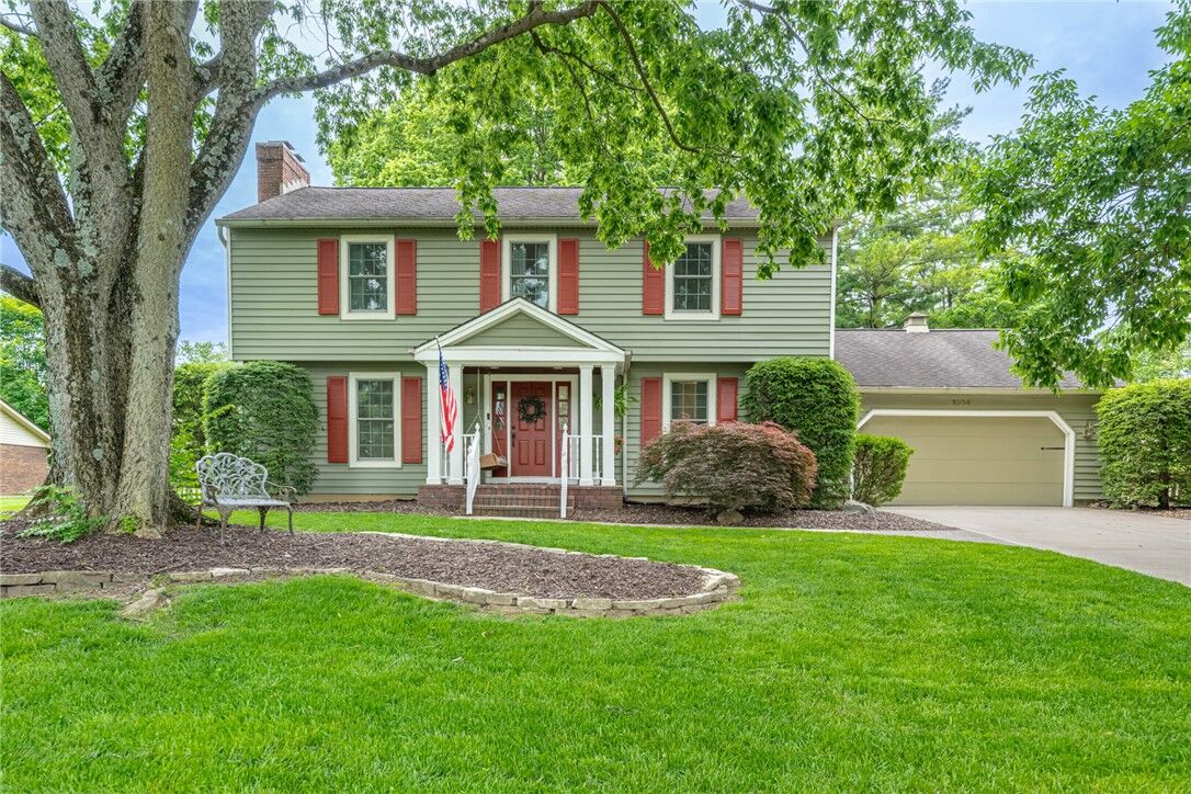 Property Photo:  1004 Quail Run Drive  OH 45458 