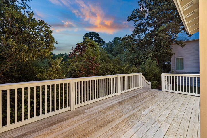 Property Photo:  97 Greenbriar Lane  FL 32459 