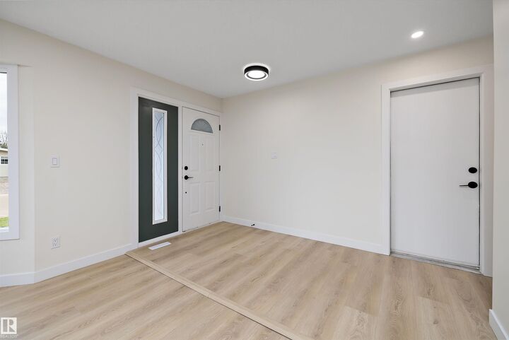 Property Photo:  3515 105B Street NW  AB T6H 2K9 