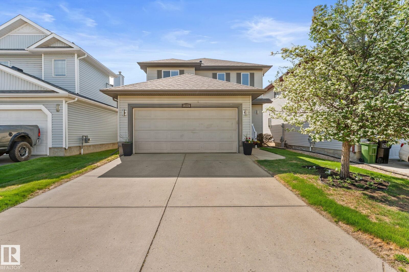 Property Photo: 16128 130 Street NW AB T6V 1V8