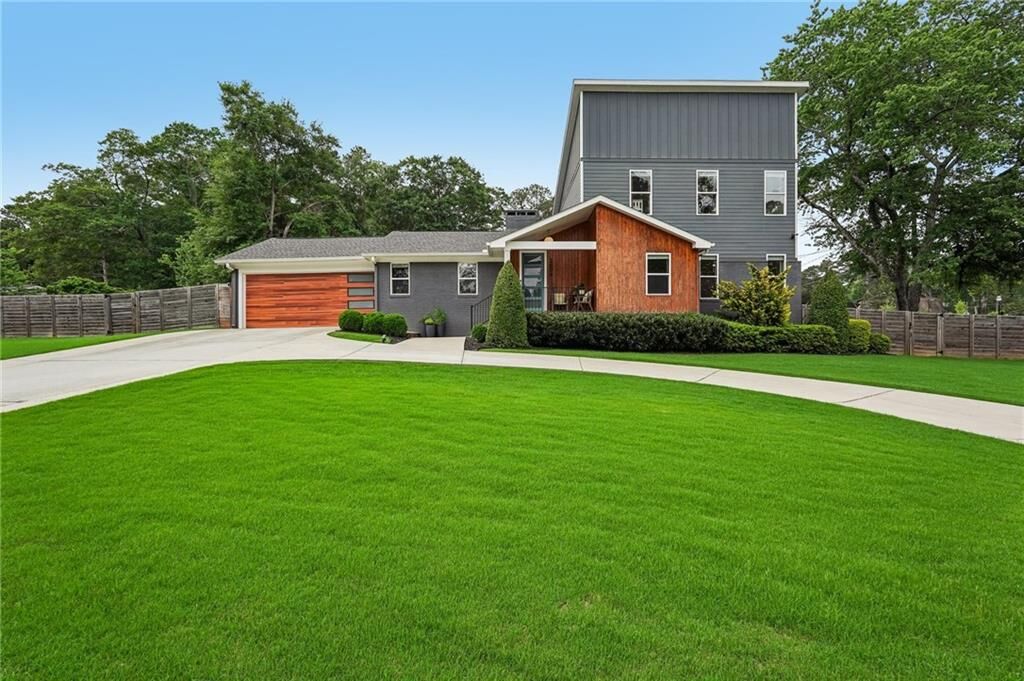 Property Photo: 2604 Melinda Drive NE GA 30345
