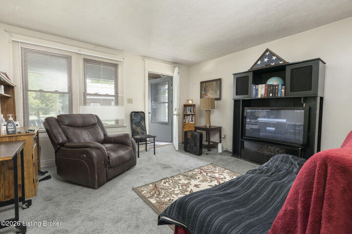 Property Photo:  603 Brookline Ave  KY 40214 