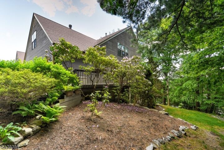 Property Photo:  57 Bunker Hill Rd H  NJ 07480 