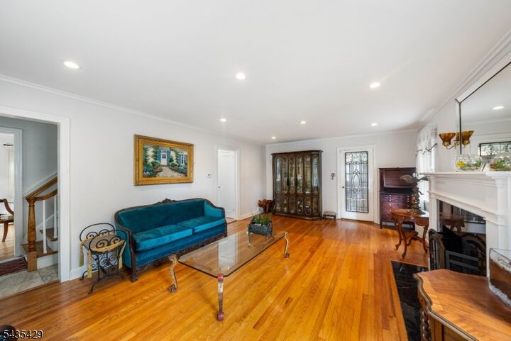 Property Photo:  664 Duquesne Ter  NJ 07083 