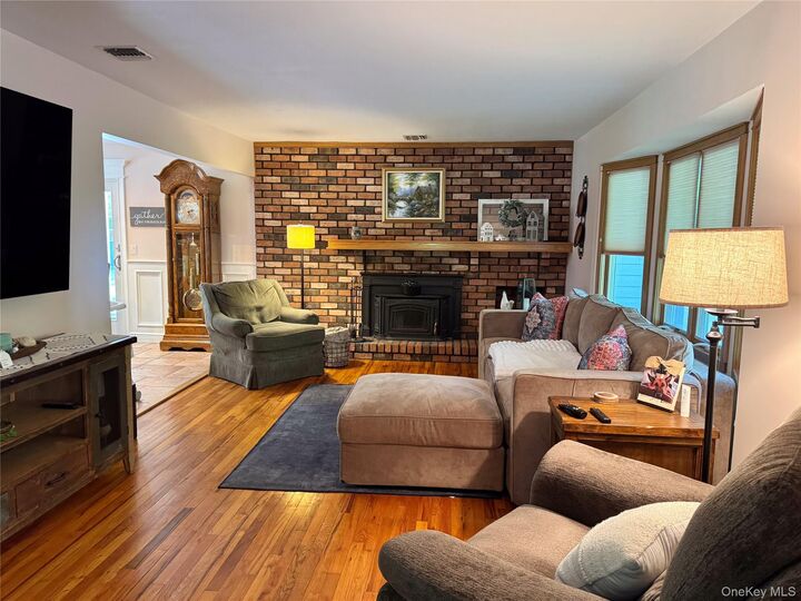 Property Photo: 8 Donnatella Lane NY 11767