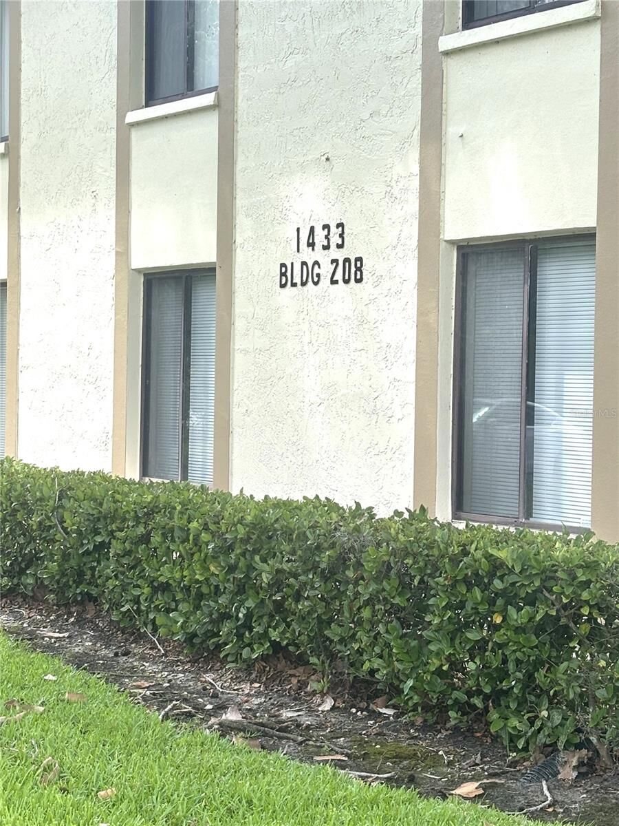 Property Photo: 1433 Pine Glen Place G2 FL 34688