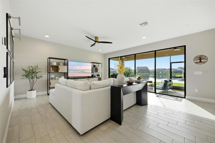 Property Photo:  8310 Carrhill Place  FL 34219 