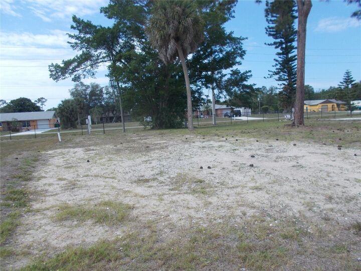 Property Photo:  5090 Palena Boulevard  FL 34287 