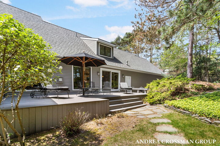 Property Photo: 2003 W Lakewood Boulevard MI 49424