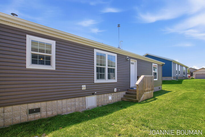 Property Photo: 5230 E Sunfield Lane MI 49423
