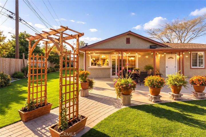 Property Photo:  1682 Darnel Court  CA 93010 