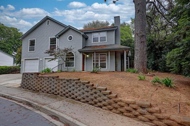 Property Photo: 10016 Brentwood Circle CA 95603