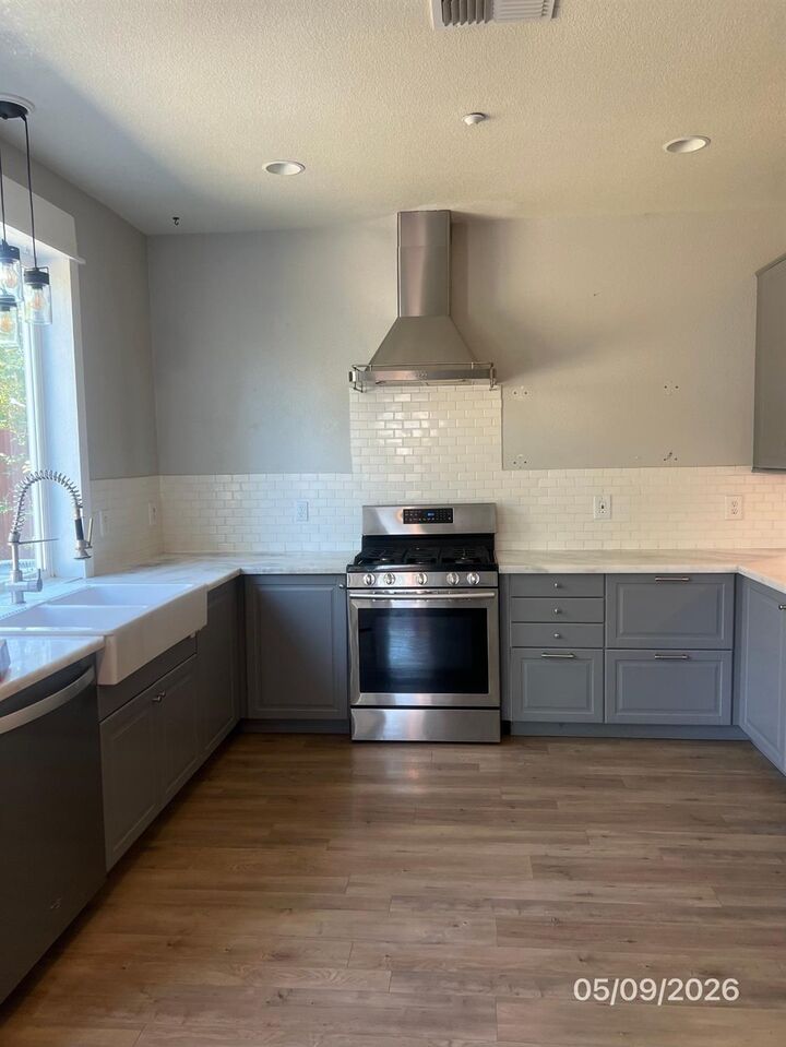 Property Photo:  735 Main  CA 95694 
