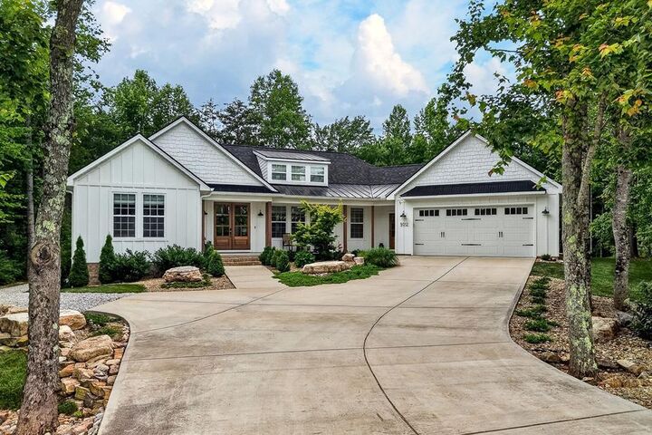 Property Photo: 5012 Curtis Way TN 38506