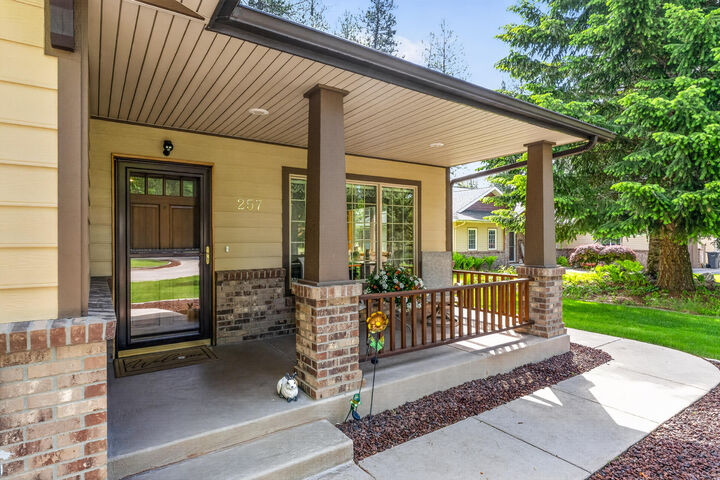Property Photo: 257 Eagle Dr WA 99109