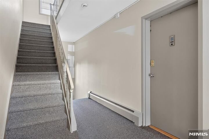 Property Photo:  34 Knox Terrace 1A  NJ 07470 