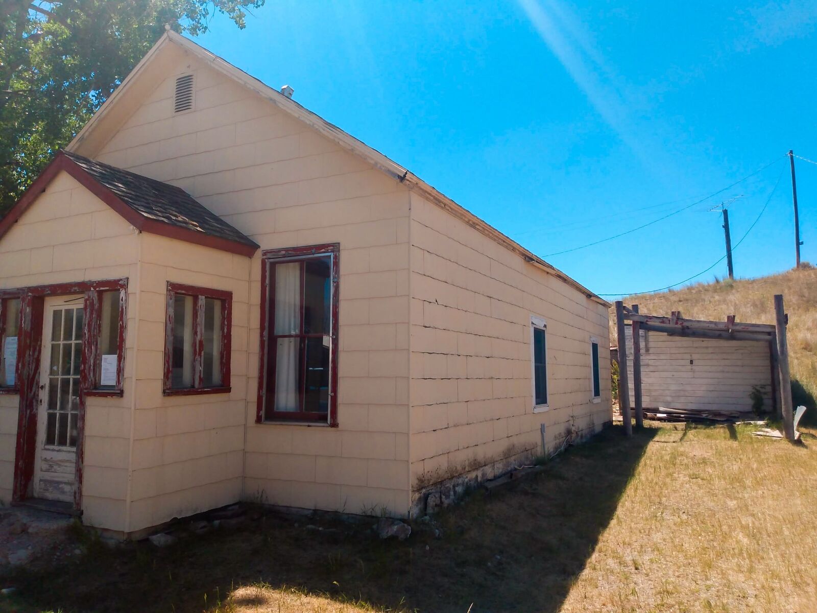 Property Photo:  313 Main Street  MT 59641 