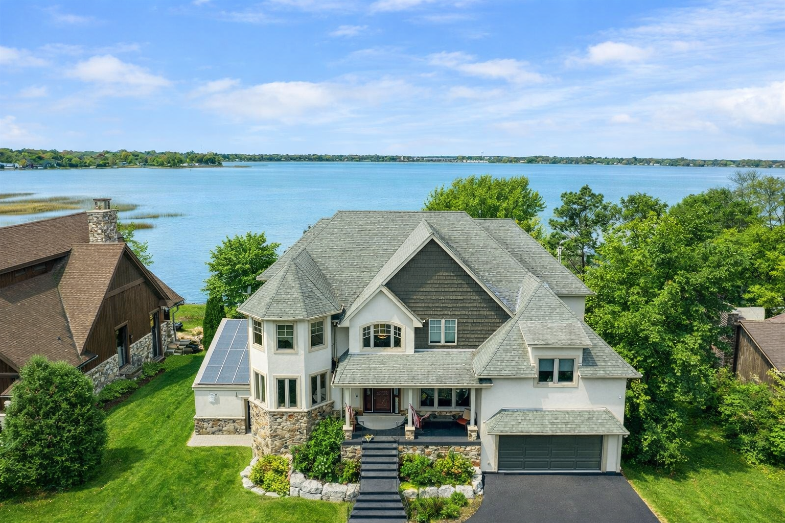Property Photo: 22620 Hayward Avenue N MN 55025