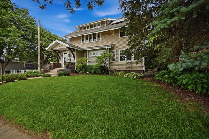 Property Photo: 3264 Jackson St. IA 51104