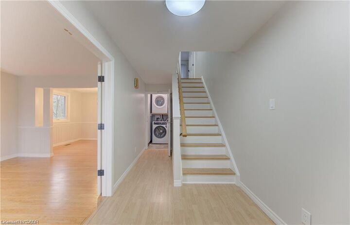 Property Photo:  34 Forest Glen Court A  ON N2N 1E2 
