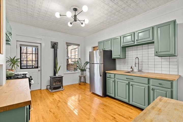 Property Photo: 536 E 3rd St 1 MA 02127