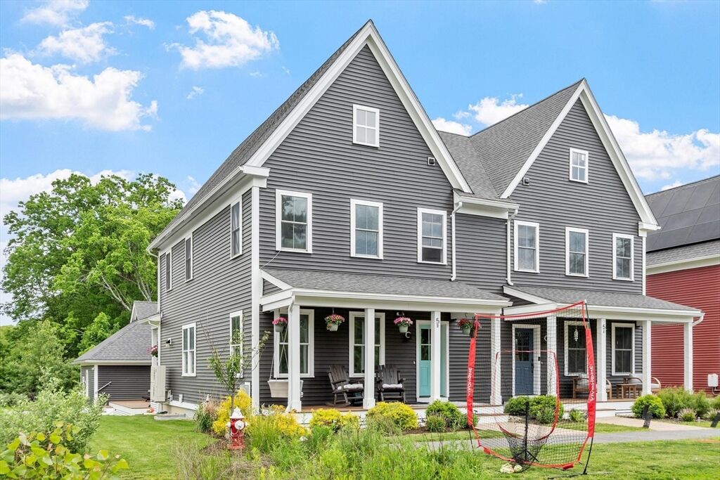 Property Photo:  5 Powell St B  MA 01434 