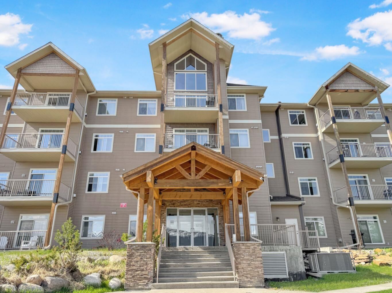 Property Photo:  160 Moberly Road 216  AB T0E 0Y0 