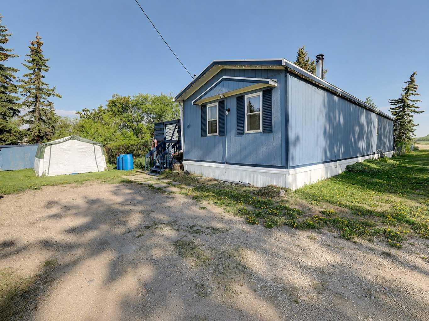 Property Photo:  10115 99 Avenue  AB T0H 0G0 