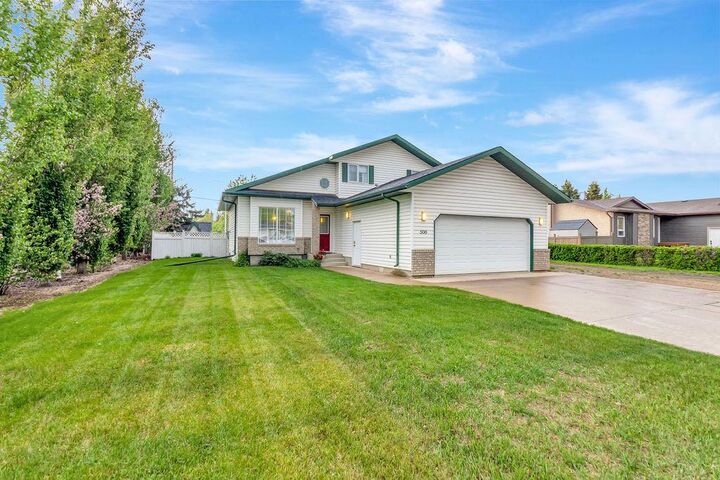 Property Photo: 506 2nd Street E SK S0M 1M0