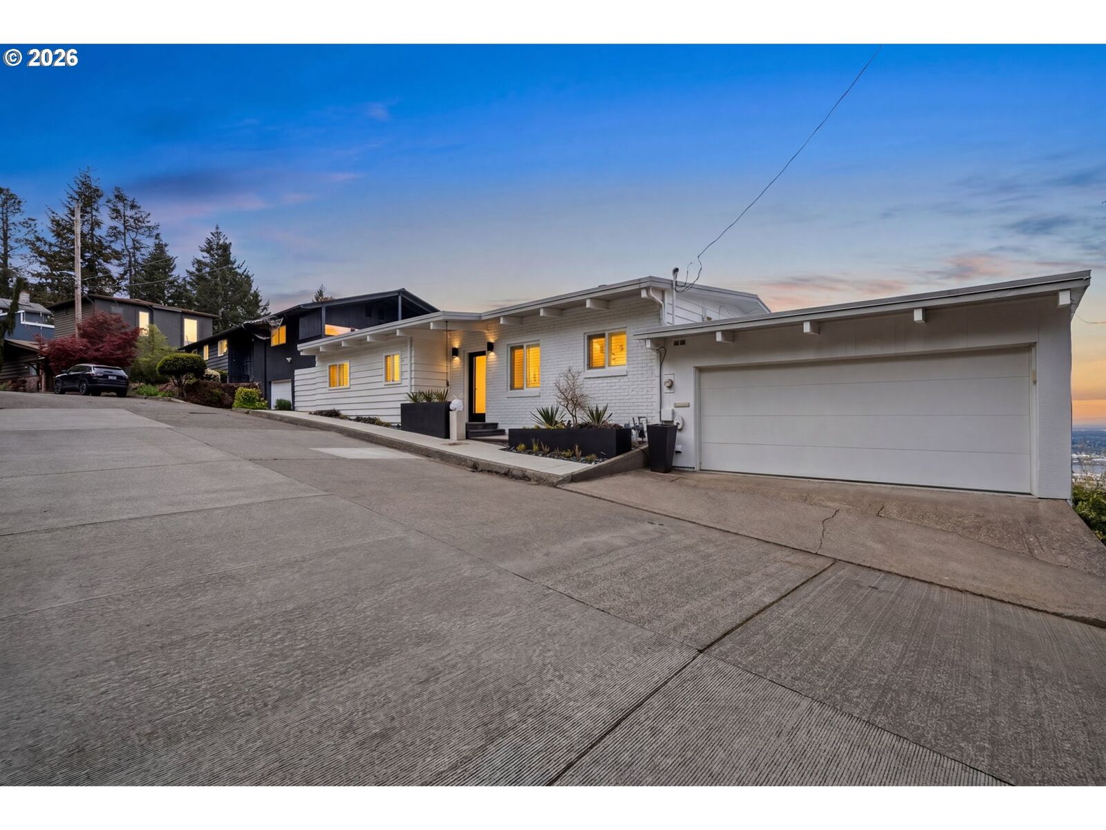 Property Photo:  3065 NW Rio Vista Ter  OR 97210 