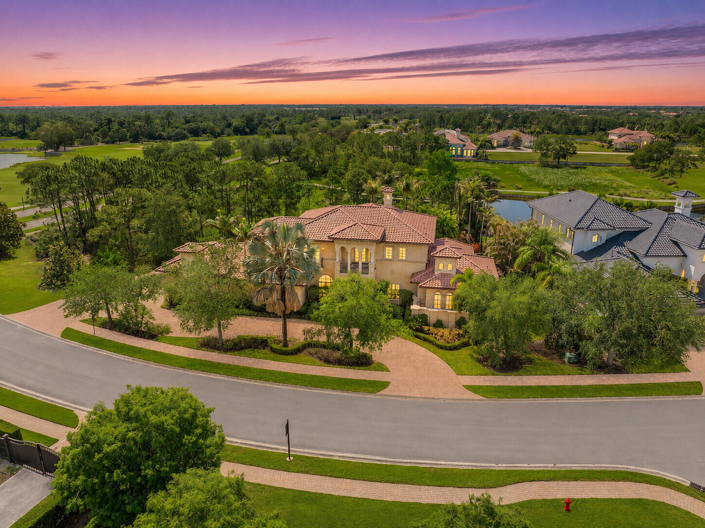 Property Photo:  104 SE Mira Lavella  FL 34984 