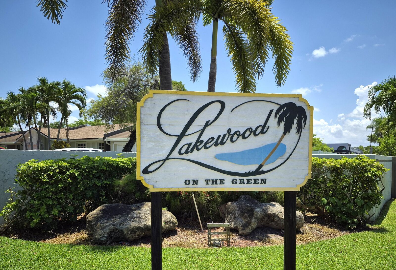 Property Photo:  5510 S Lakewood Cir Circle S C  FL 33063 