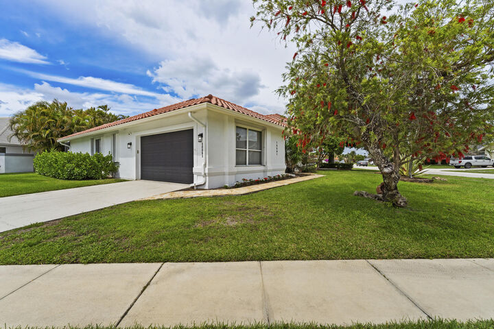 Property Photo:  15591 Milan Court  FL 33414 