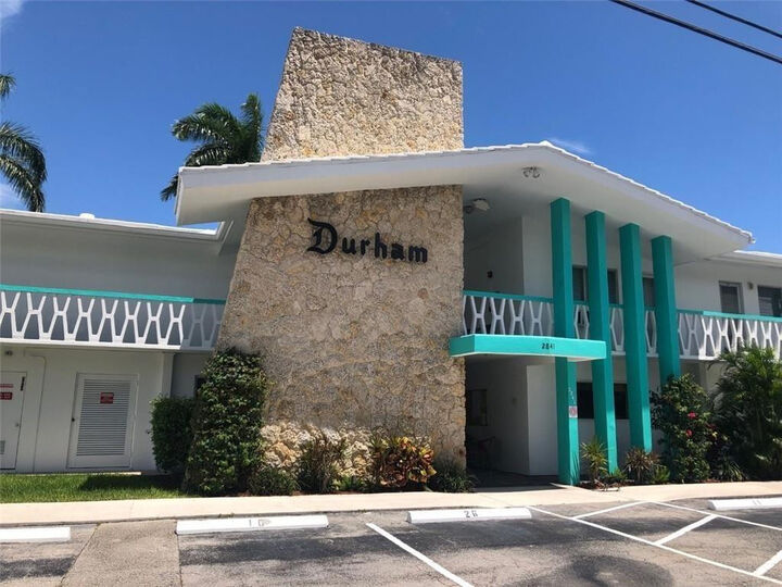 Property Photo:  2841 NE 32nd Street 2  FL 33306 