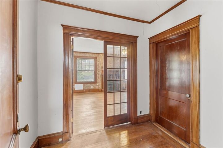 Property Photo:  220 Lenox Avenue  RI 02907 