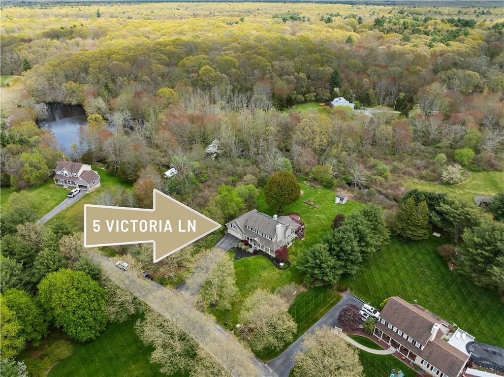 Property Photo:  5 Victoria Lane  MA 02769 