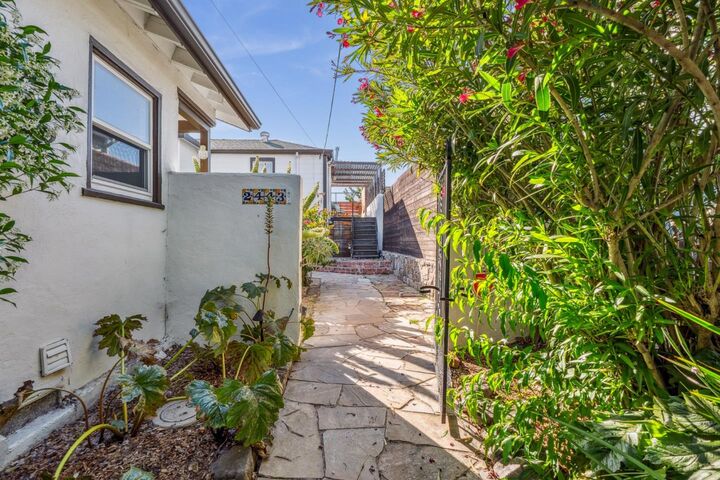 Property Photo:  2443-2445 24th Avenue  CA 94601 