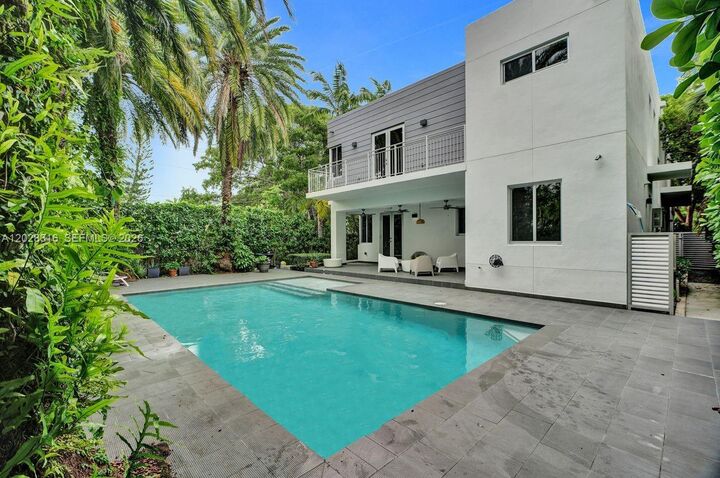 Property Photo:  6340 SW 80th St  FL 33143 