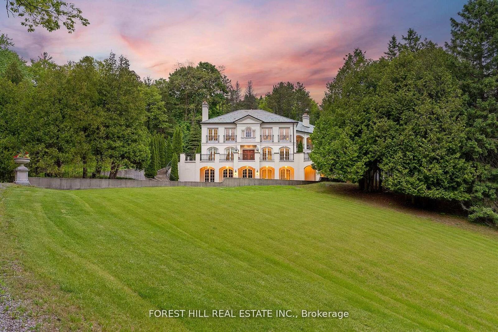 Property Photo: 68 Crows Pass Road ON L9P 1R4