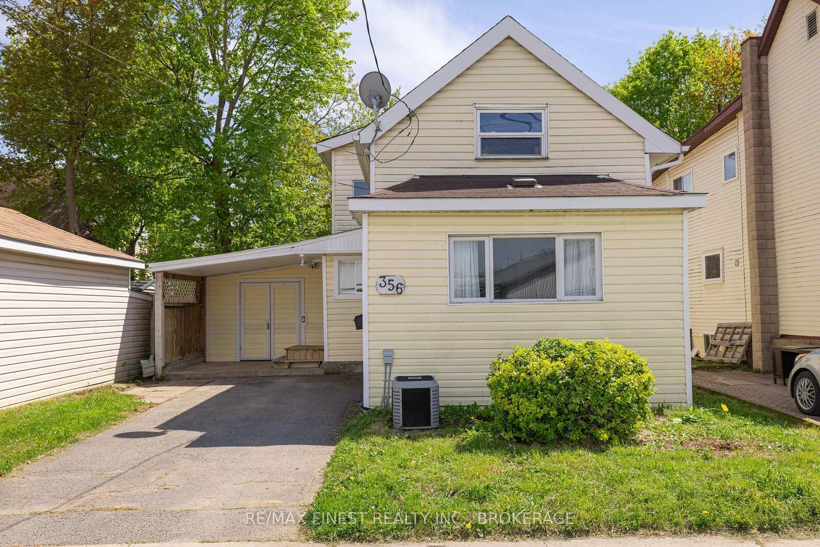 Property Photo: 356 York Street ON K7K 1R9
